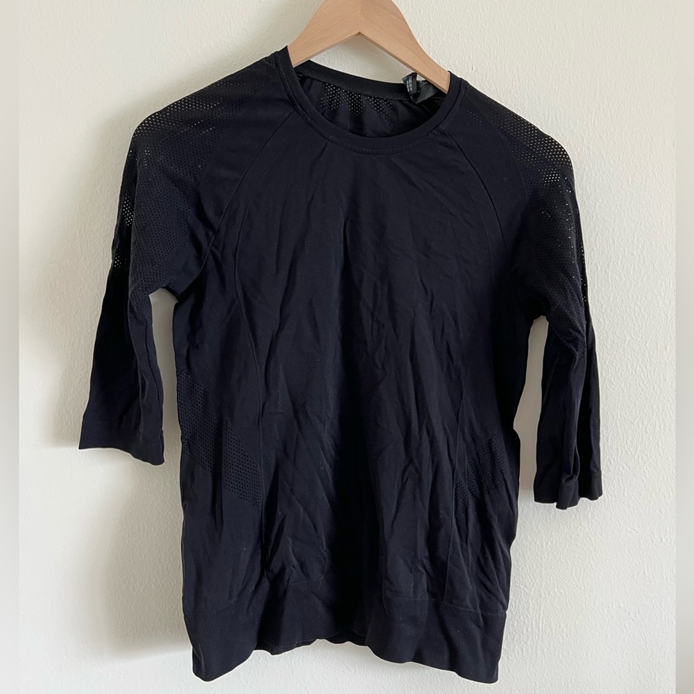 NWOT Sweaty Betty Black Dharana Yoga Top